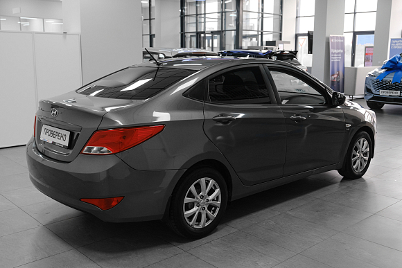 Hyundai Solaris Elegance, 2016 года, пробег 140000 км