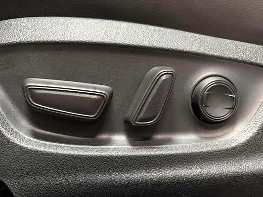 Toyota Camry Элеганс Safety, 2020 года, пробег 134000 км