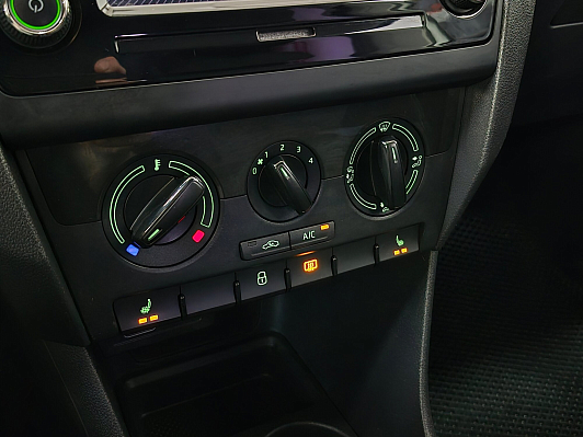 Skoda Rapid Hockey Edition Active, 2018 года, пробег 128877 км