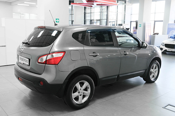 Nissan Qashqai SE+, 2013 года, пробег 90000 км