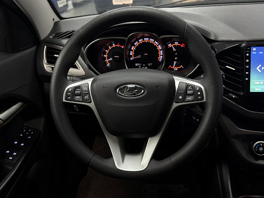 Lada (ВАЗ) Vesta Luxe, 2019 года, пробег 92500 км