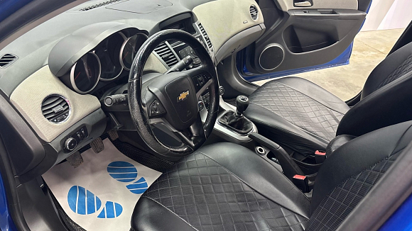 Chevrolet Cruze, 2011 года, пробег 198000 км