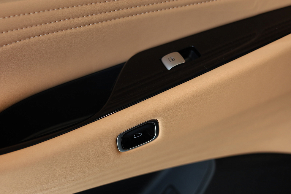 Jaecoo J8 Престиж +, серый