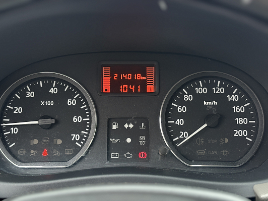 Renault Sandero Специальная серия, 2014 года, пробег 214000 км