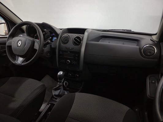 Renault Duster Life, 2017 года, пробег 105718 км