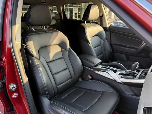 Geely Atlas Luxury, 2021 года, пробег 72792 км