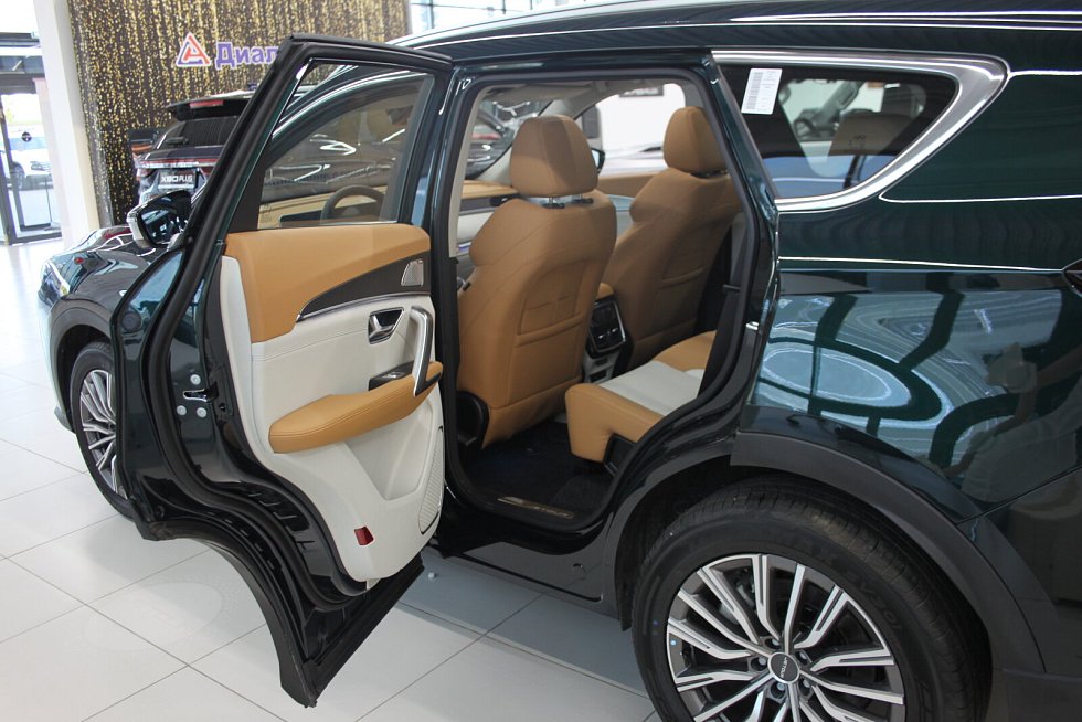 Jetour X70+ Комфорт, зеленый