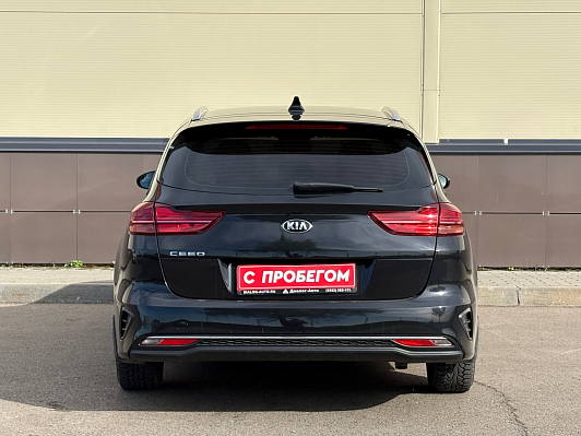 Kia Ceed Luxe, 2021 года, пробег 102400 км