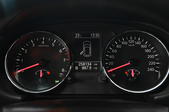 Nissan Qashqai XE, 2010 года, пробег 258130 км