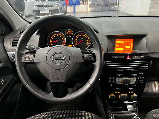 Opel Astra, 2012 года, пробег 190000 км