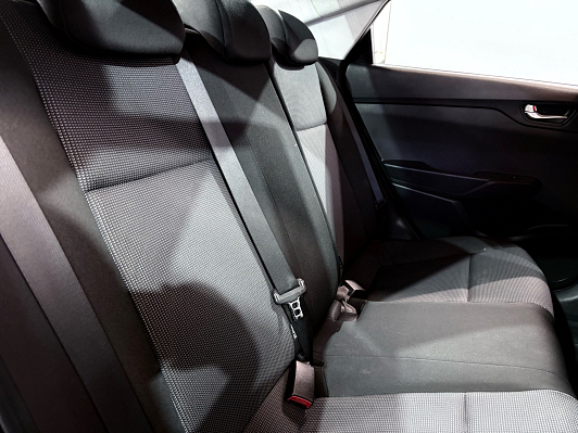 Hyundai Solaris Специальная Серия "10 лет" + Comfort, 2021 года, пробег 64726 км