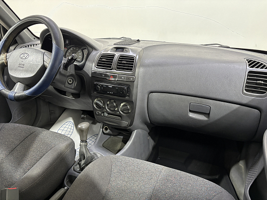Hyundai Accent, 2003 года, пробег 252436 км