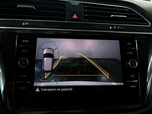 Volkswagen Tiguan Highline, 2018 года, пробег 93000 км
