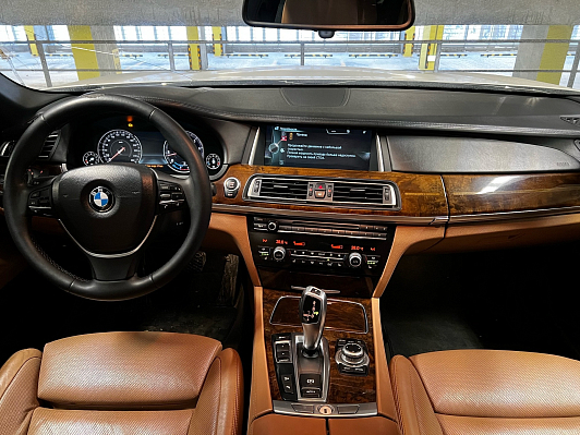 BMW 7 серии, 2013 года, пробег 156000 км