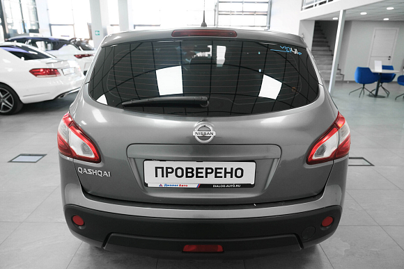 Nissan Qashqai SE+, 2013 года, пробег 90000 км