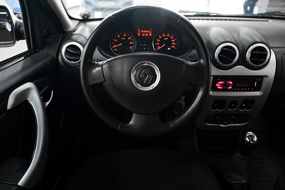 Renault Sandero, 2012 года, пробег 137700 км