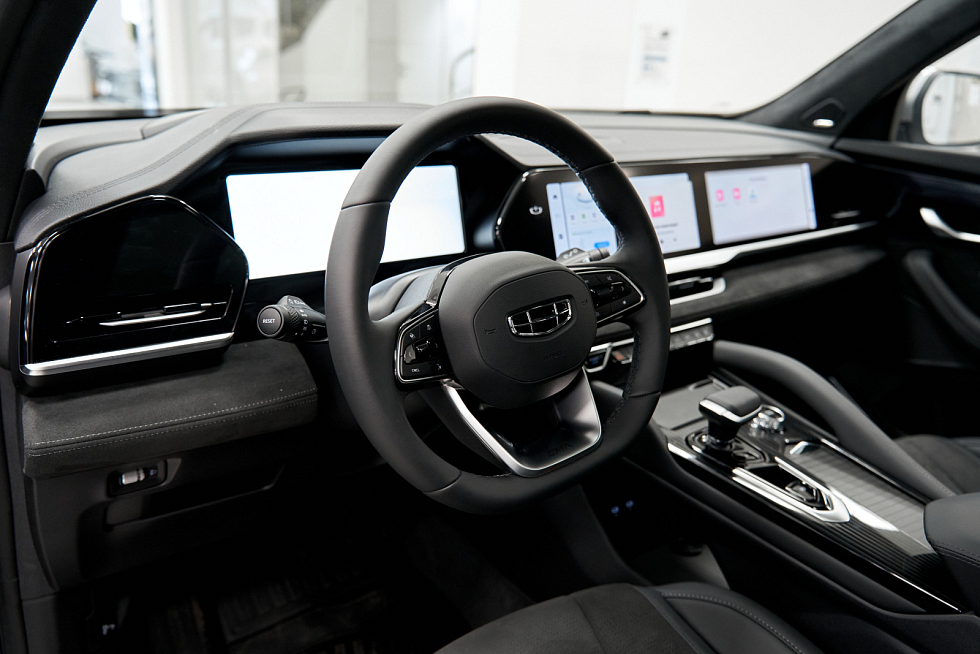 Geely Monjaro Flagship (Xingyue L), серый