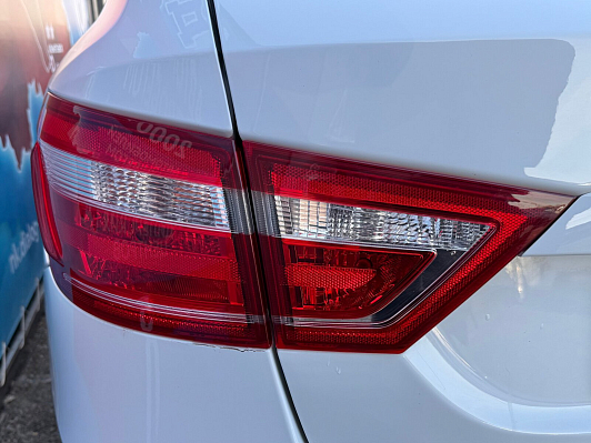 Lada (ВАЗ) Vesta Luxe, 2021 года, пробег 127135 км