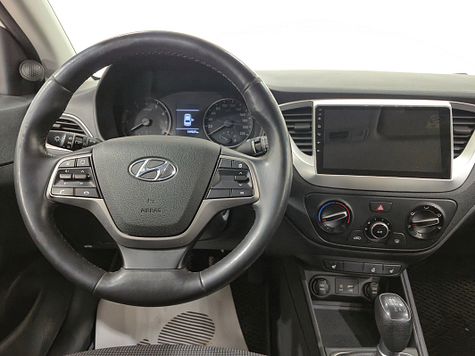 Hyundai Solaris Active, 2017 года, пробег 149526 км