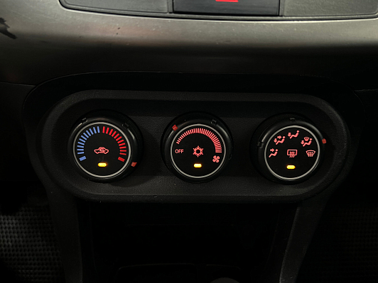 Mitsubishi Lancer Invite, 2012 года, пробег 225000 км
