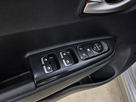 Kia Rio Luxe, 2017 года, пробег 133605 км