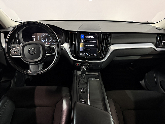 Volvo XC60 Momentum, 2018 года, пробег 90500 км