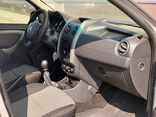 Renault Duster Expression, 2015 года, пробег 123837 км