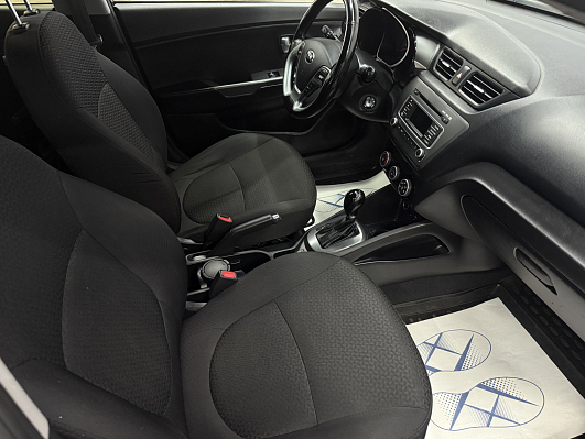 Kia Rio Luxe, 2015 года, пробег 84931 км