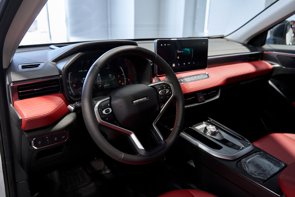 Haval Jolion Оптимум, белый