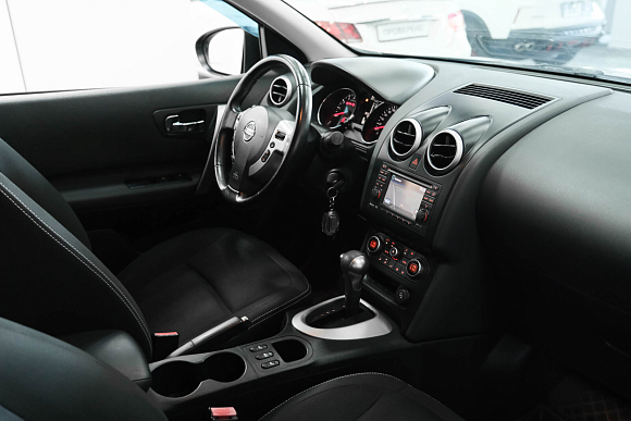Nissan Qashqai SE+, 2013 года, пробег 90000 км