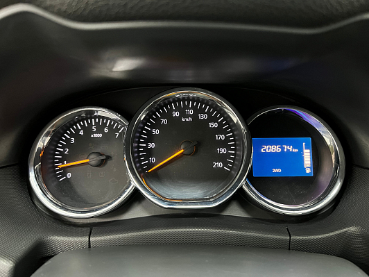 Renault Duster Adventure, 2017 года, пробег 208000 км