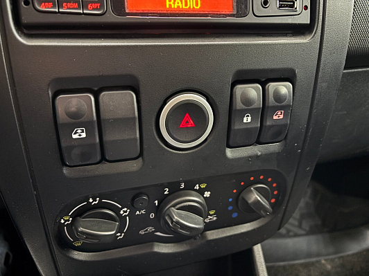 Lada (ВАЗ) Largus, 2016 года, пробег 353230 км