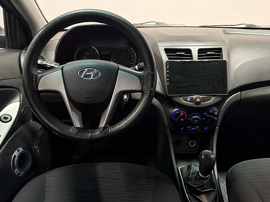 Hyundai Solaris Active, 2014 года, пробег 131000 км