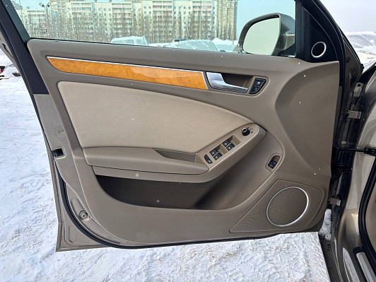 Audi A4, 2010 года, пробег 219615 км