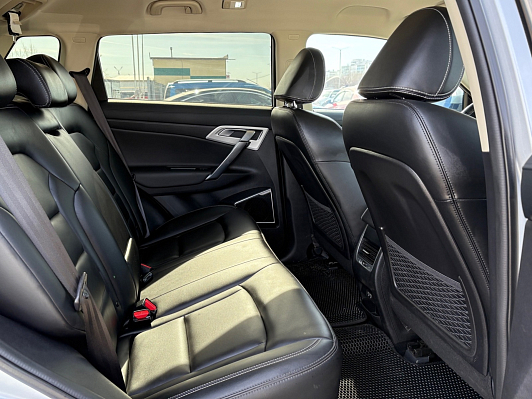 Geely Atlas Luxury, 2021 года, пробег 30000 км