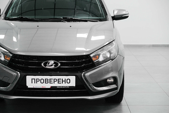 Lada (ВАЗ) Vesta Luxe Multimedia (2019-2021), 2018 года, пробег 144454 км