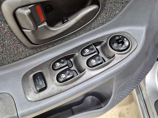 Hyundai Accent, 2004 года, пробег 186615 км