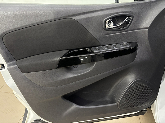 Renault Kaptur Extreme, 2016 года, пробег 104427 км