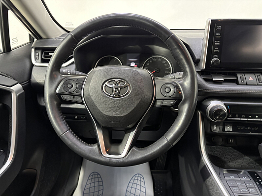 Toyota RAV4 Комфорт, 2020 года, пробег 90537 км