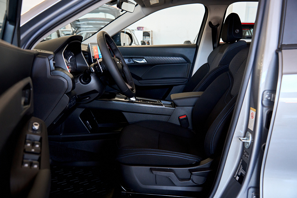 Haval Jolion Техно+, серый