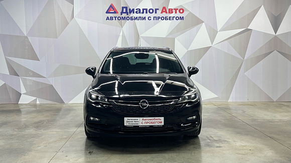 Opel Astra, 2017 года, пробег 158781 км