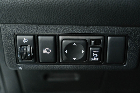 Nissan Tiida, 2010 года, пробег 219000 км