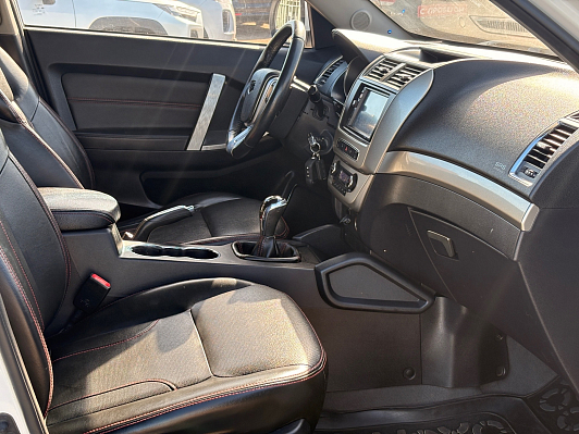 Geely Emgrand X7 Luxury, 2016 года, пробег 137000 км