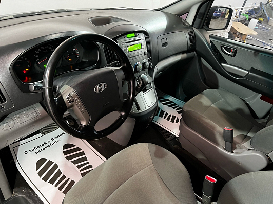 Hyundai H-1 Comfort, 2013 года, пробег 302936 км