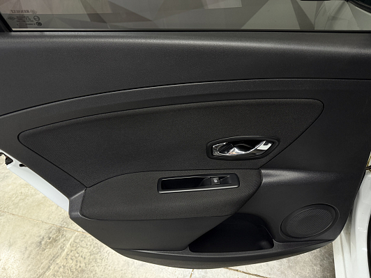 Renault Fluence Authentique 2015, 2013 года, пробег 189223 км