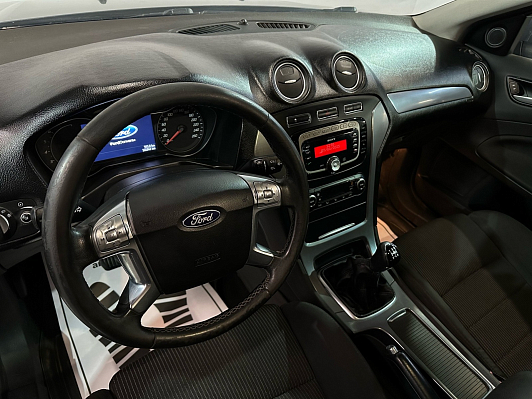 Ford Mondeo Ghia, 2012 года, пробег 166000 км