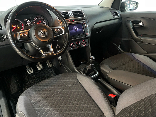 Volkswagen Polo Football Edition, 2018 года, пробег 105000 км