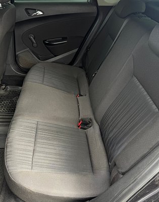 Opel Astra Essentia, 2011 года, пробег 151465 км
