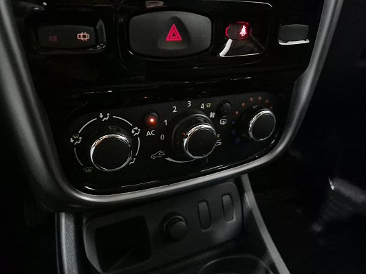 Renault Duster Expression, 2013 года, пробег 226926 км