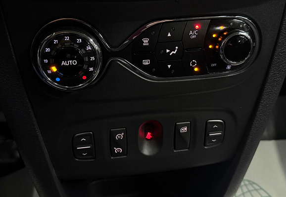 Renault Sandero Privilege, 2015 года, пробег 102463 км